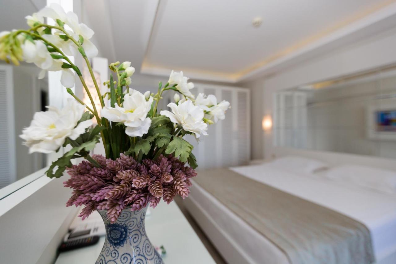 Hotel Mavi Deniz Турунч Экстерьер фото